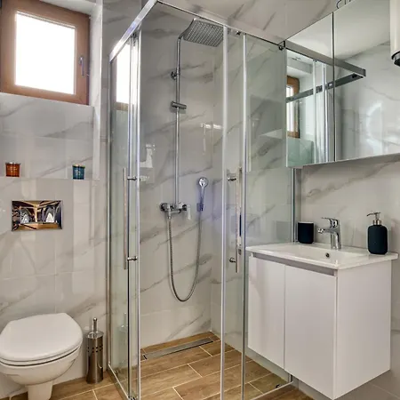 Helm Apatment&spa 즐라티보